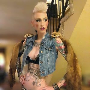 Wild real fur MINKS denim vest!